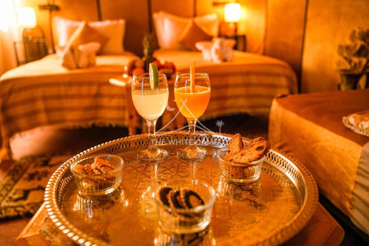 The White Camp - Your Merzouga Luxury Desert Camp & Erg Chebbi Dunes Camel Riding المظهر الخارجي الصورة