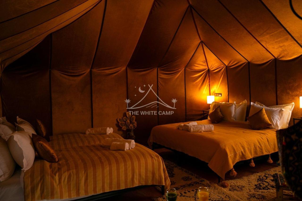 The White Camp - Your Merzouga Luxury Desert Camp & Erg Chebbi Dunes Camel Riding المظهر الخارجي الصورة