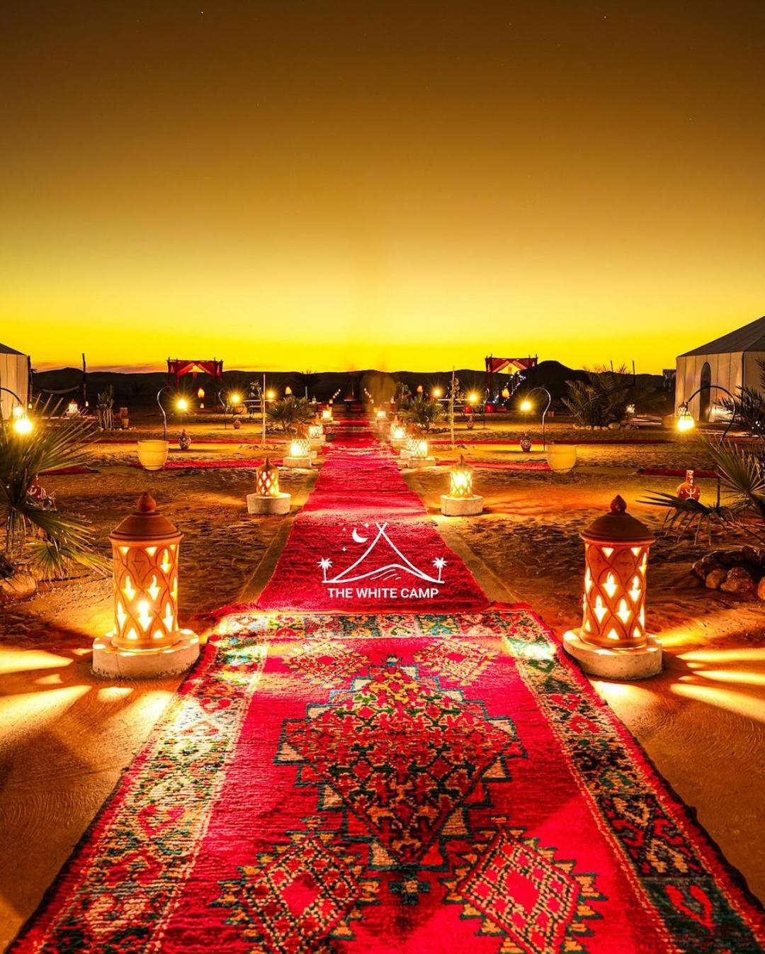 The White Camp - Your Merzouga Luxury Desert Camp & Erg Chebbi Dunes Camel Riding المظهر الخارجي الصورة