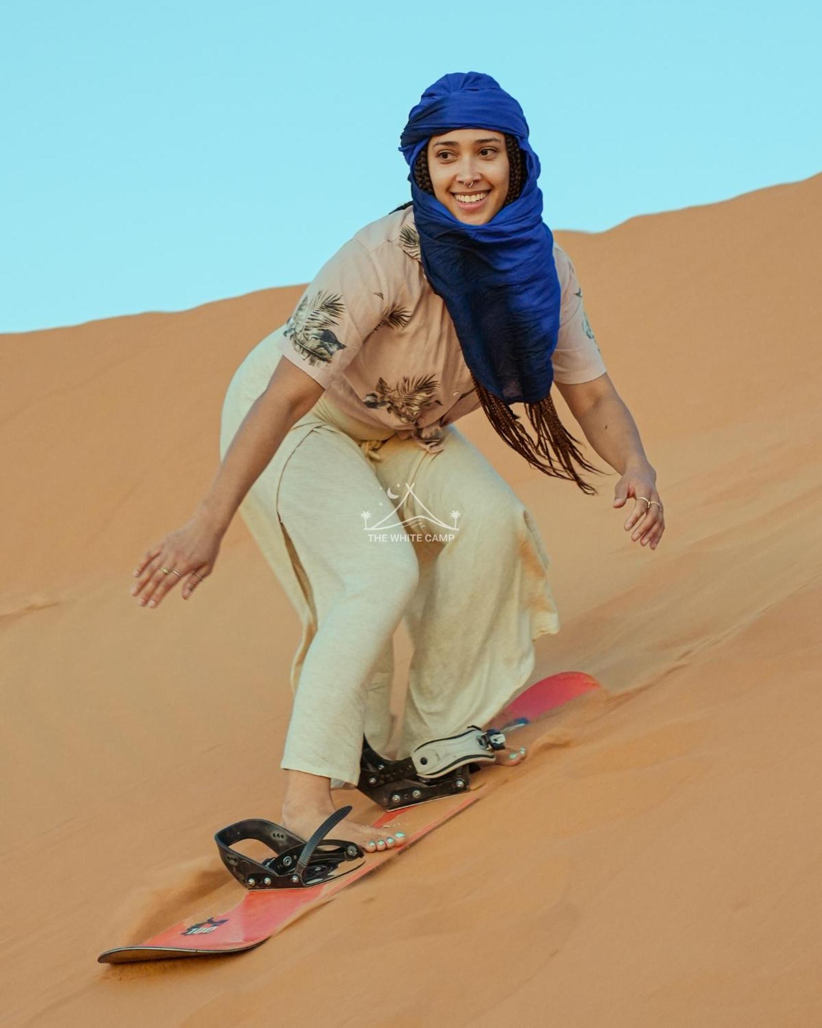 The White Camp - Your Merzouga Luxury Desert Camp & Erg Chebbi Dunes Camel Riding المظهر الخارجي الصورة